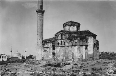 Bodrum Camii / Laleli