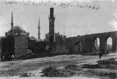 Bozdoğan Kemeri ve Revani Çelebi Camii