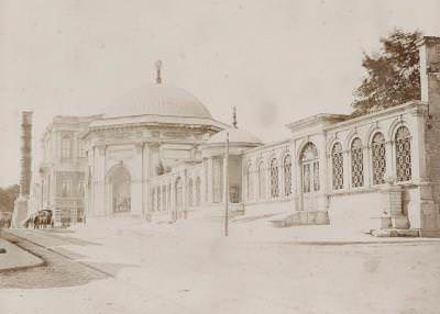 Divanyolu Pascal Sébah, 1870