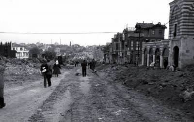 Edirnekapı Fevzipaşa Caddesi düzenlenmesi. / 1957-58