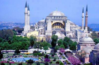 Erguvan Zamanı Ayasofya 1964