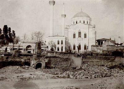 Eski İstanbul  / Aksaray Pertevniyal Valide Sultan Camii, 1913