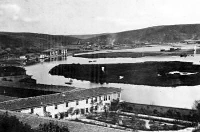 Eyüp Bahariye Mevlevihanesi'nin uzaktan görünümü