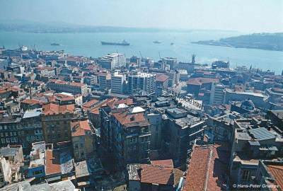 Galata Kulesi'nden 6 fotoğraflık bir seri, 1978 Fotoğrafçı: Hans Peter Grumpe