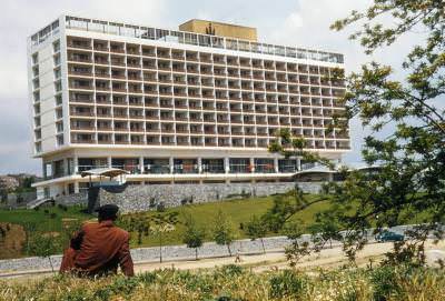 Hilton Oteli,1956