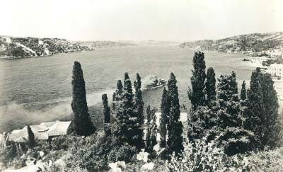 Kandilli Sevda Tepesi'nden Boğaziçi, 1964