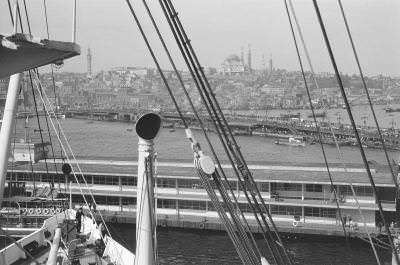 Karaköy İskelesi, 1960