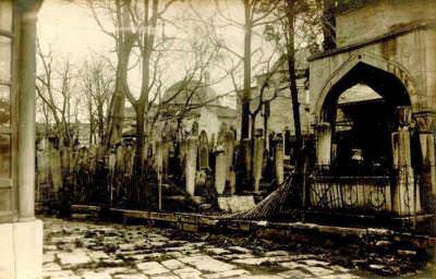 Şehzade Camii Türbeleri, 1919