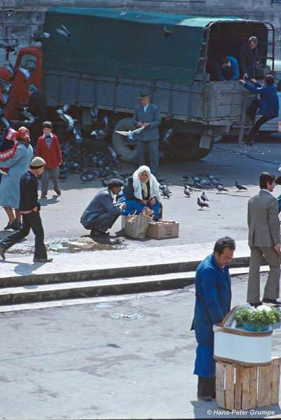 Sokakta İnsanlar Hans Peter Grumpe fotoğrafı, 1978