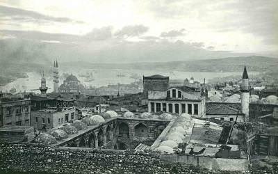 Valide Hanı ve Eirene Kulesi Manzaralı 1954 yılı fotoğrafı