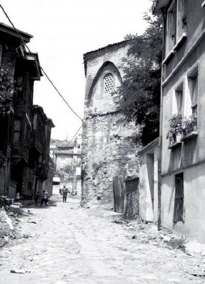 Zeyrek Caddesi - Şeyh Süleyman Mescidi Günümüz:  https://harita.yandex.com.tr/-/CVWGaZZ0